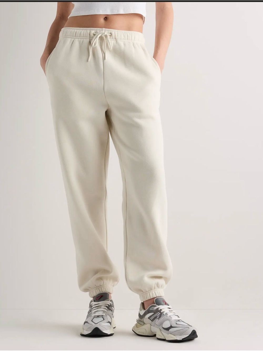 Women’s Cream Drawstring Jogger Pants- Size Large